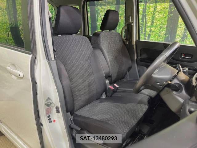 Suzuki SPACIA 2013-09 379042-8