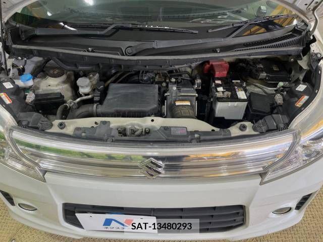 Suzuki SPACIA 2013-09 379042-18