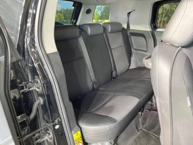 Toyota FJ CRUISER 2011-07 28355-9