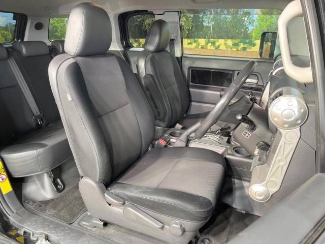 Toyota FJ CRUISER 2011-07 28355-8