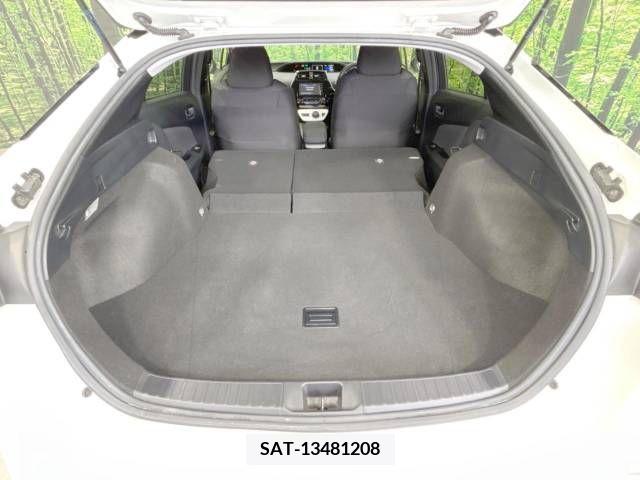 Toyota PRIUS 2016-05 281913-9