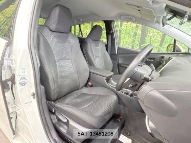 Toyota PRIUS 2016-05 281913-7