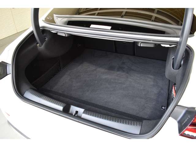 Mercedes Benz CLA-CLASS 2019-09 16318-5
