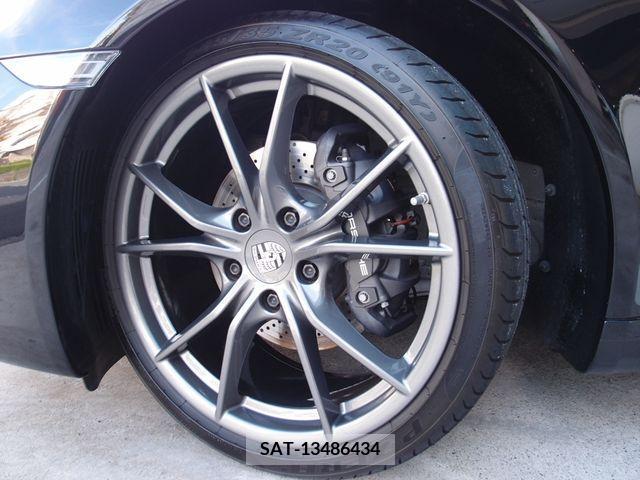 Porsche 911 2019-03 202827-3