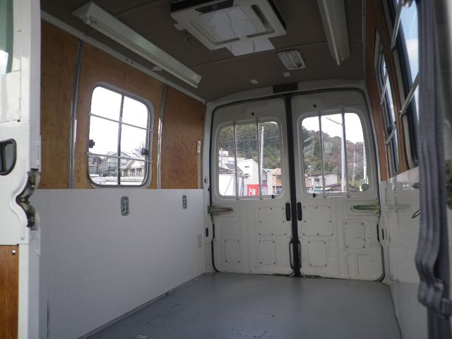 Toyota QUICK DELIVERY 2000-06 1072-6
