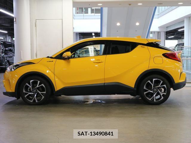 Toyota C-HR 2017-02 357827-8