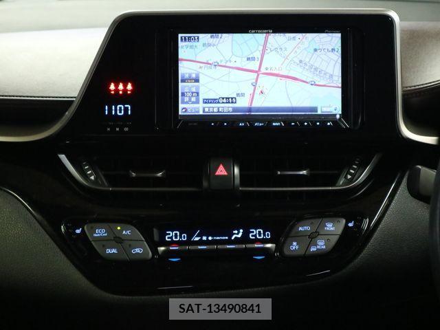 Toyota C-HR 2017-02 357827-14