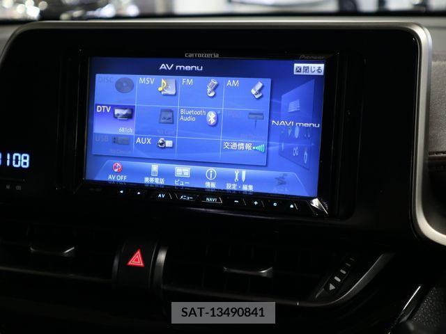 Toyota C-HR 2017-02 357827-15
