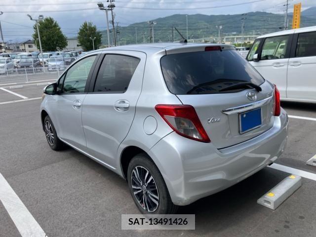 Toyota VITZ 2012-03 394867-2