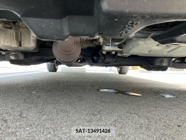 Toyota VITZ 2012-03 394867-9