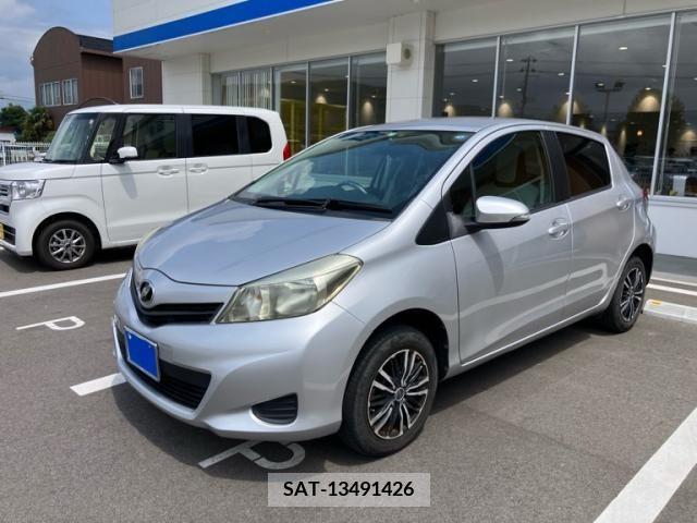 Toyota VITZ 2012-03 394867-0