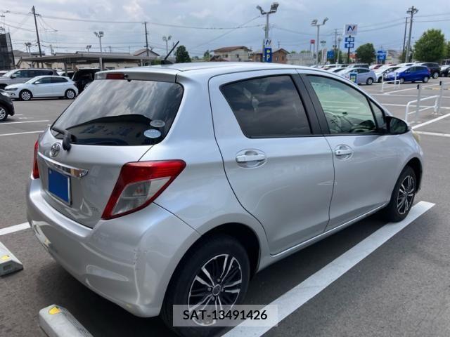 Toyota VITZ 2012-03 394867-4