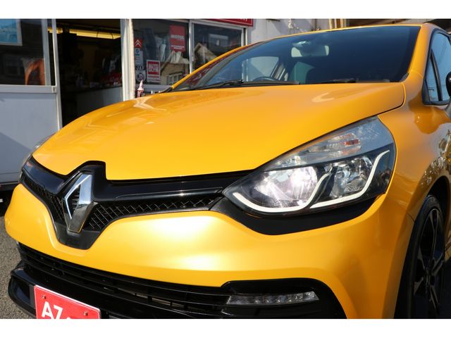 Renault LUTECIA 2014-12 20644-21