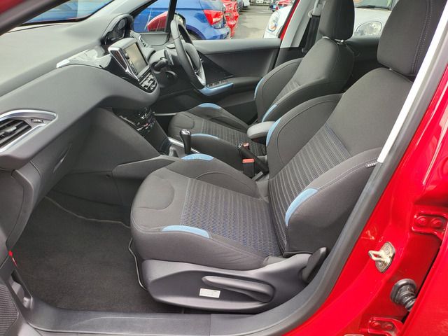 Peugeot 208 2014-01 5364-16