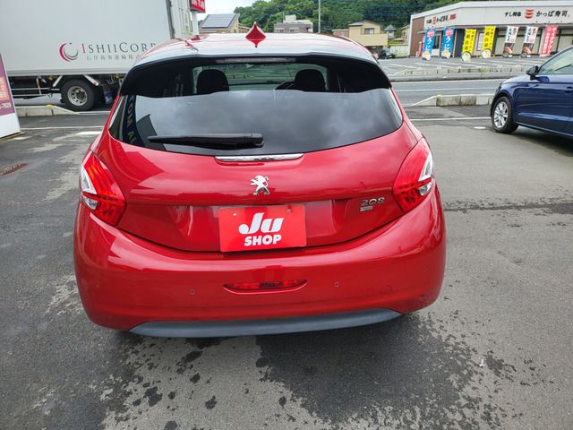 Peugeot 208 2014-01 5364-8