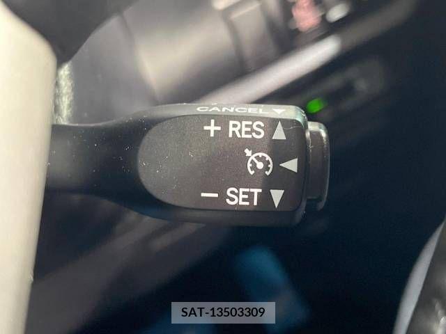 Toyota VOXY 2021-06 376910-7