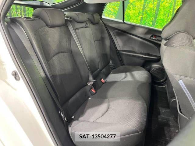 Toyota PRIUS 2019-06 378117-9