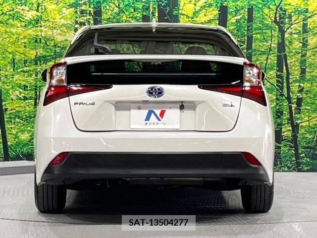 Toyota PRIUS 2019-06 378117-15