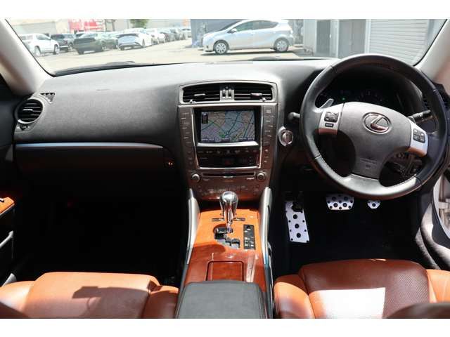 Lexus IS 2012-01 11494-8