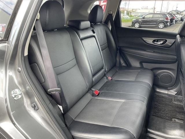 Nissan X-TRAIL 2014-10 15852-17