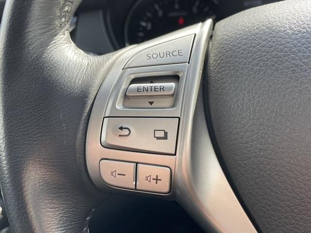 Nissan X-TRAIL 2014-10 15852-29