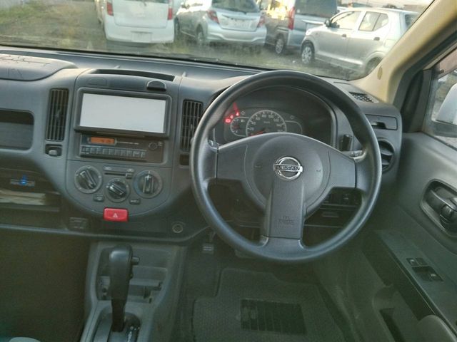 Nissan AD EXPERT 2014-11 189692-4