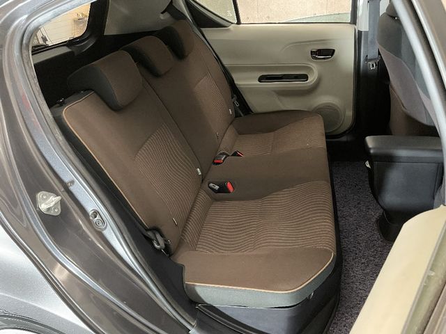 Toyota AQUA 2012-07 27586-4