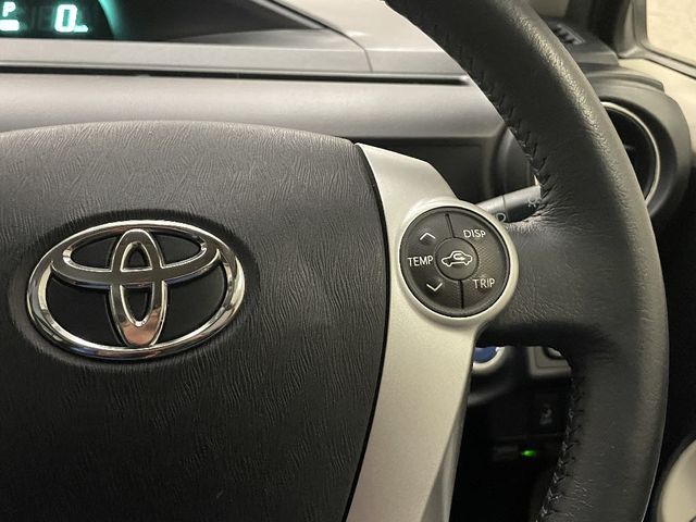 Toyota AQUA 2012-07 27586-23