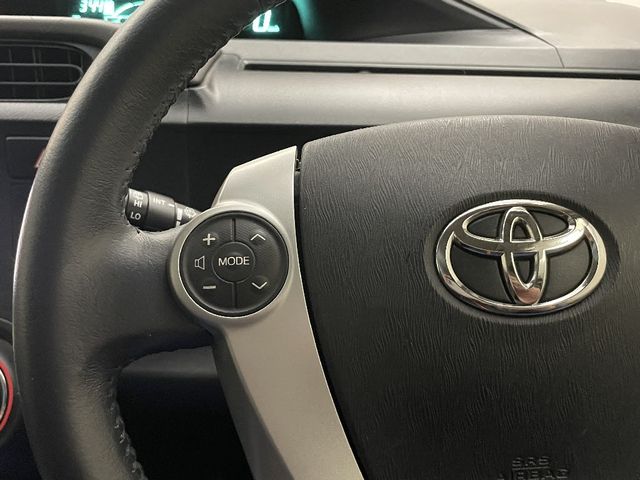 Toyota AQUA 2012-07 27586-22