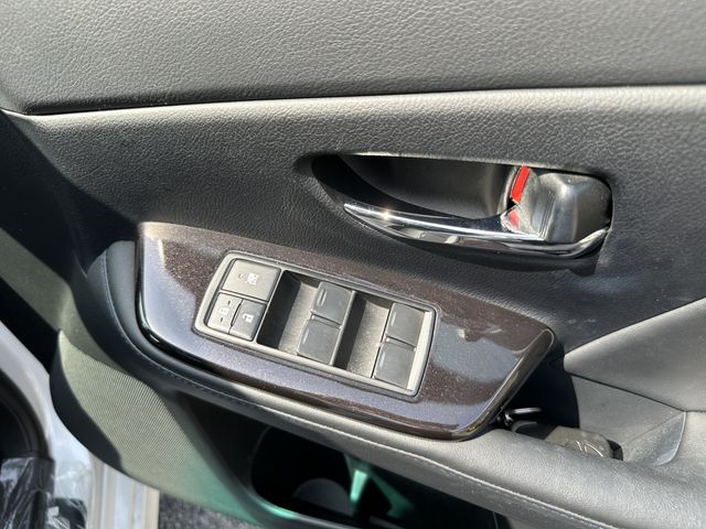 Lexus HS 2018-03 3823-18