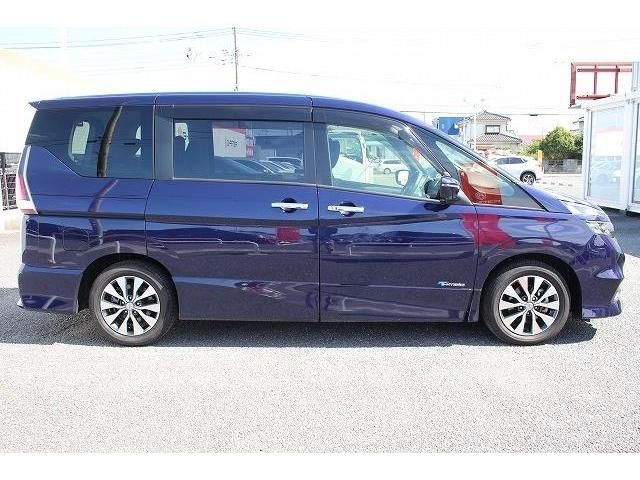 Nissan SERENA 2016-10 16377-8