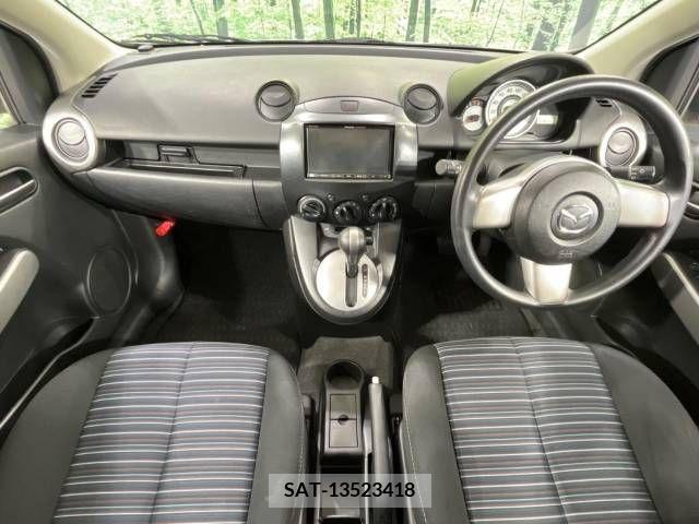 Mazda DEMIO 2010-06 267632-1