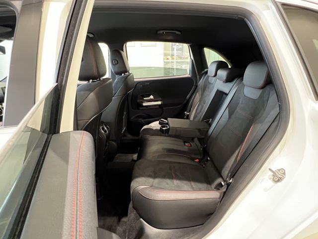 Mercedes Benz B-CLASS 2020-10 23914-18