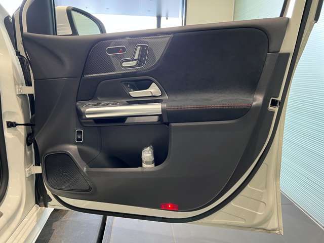 Mercedes Benz B-CLASS 2020-10 23914-6