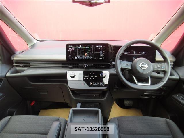 Nissan SERENA 2022-12 367767-2