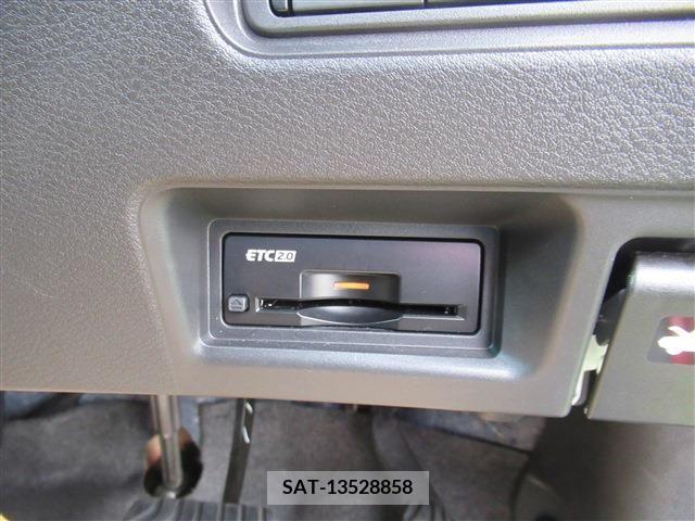 Nissan SERENA 2022-12 367767-17