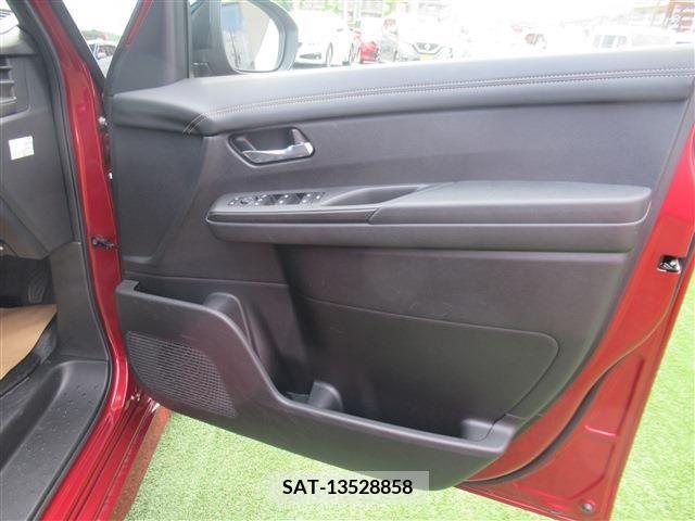 Nissan SERENA 2022-12 367767-26