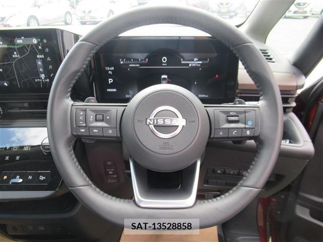 Nissan SERENA 2022-12 367767-8