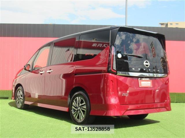 Nissan SERENA 2022-12 367767-1