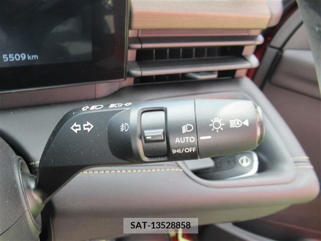 Nissan SERENA 2022-12 367767-23