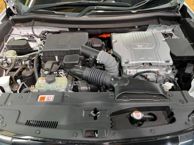 Mitsubishi OUTLANDER PHEV 2020-12 194693-18