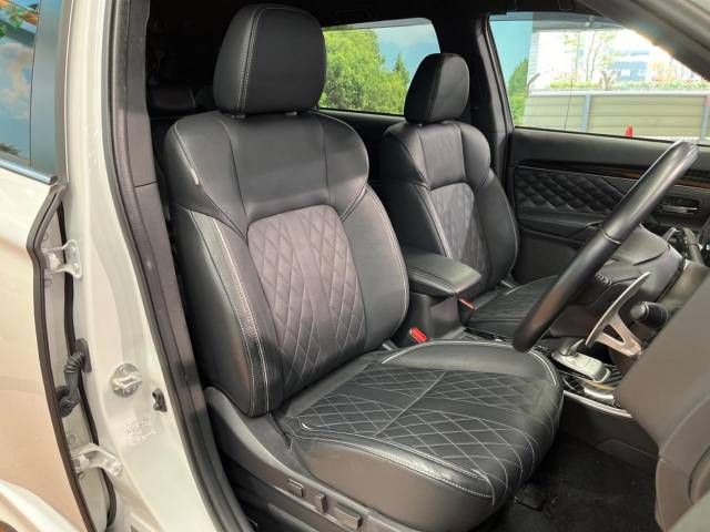 Mitsubishi OUTLANDER PHEV 2020-12 194693-11