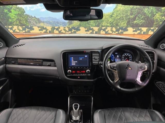 Mitsubishi OUTLANDER PHEV 2020-12 194693-1