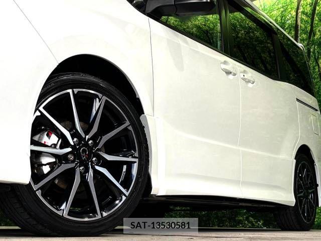 Toyota NOAH 2019-09 365092-14