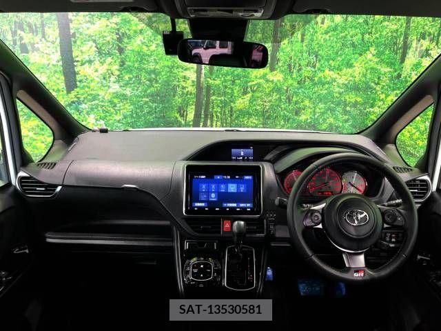 Toyota NOAH 2019-09 365092-1