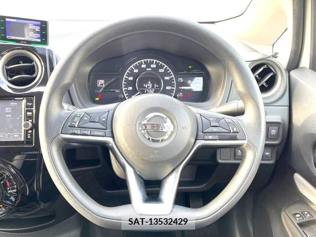 Nissan NOTE 2019-06 392967-9