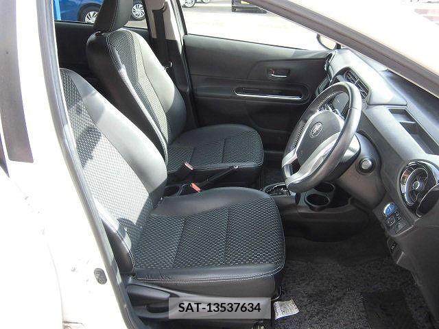 Toyota AQUA 2015-04 212497-3