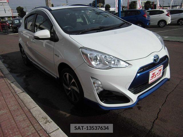 Toyota AQUA 2015-04 212497-6