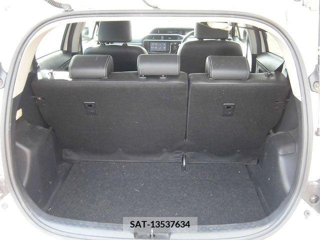 Toyota AQUA 2015-04 212497-17