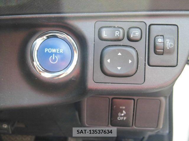Toyota AQUA 2015-04 212497-16